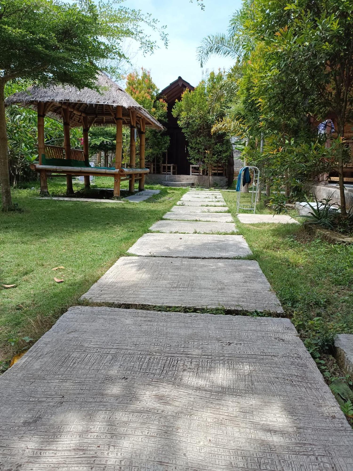Bale Hostel Kuta (Lombok) Exterior foto