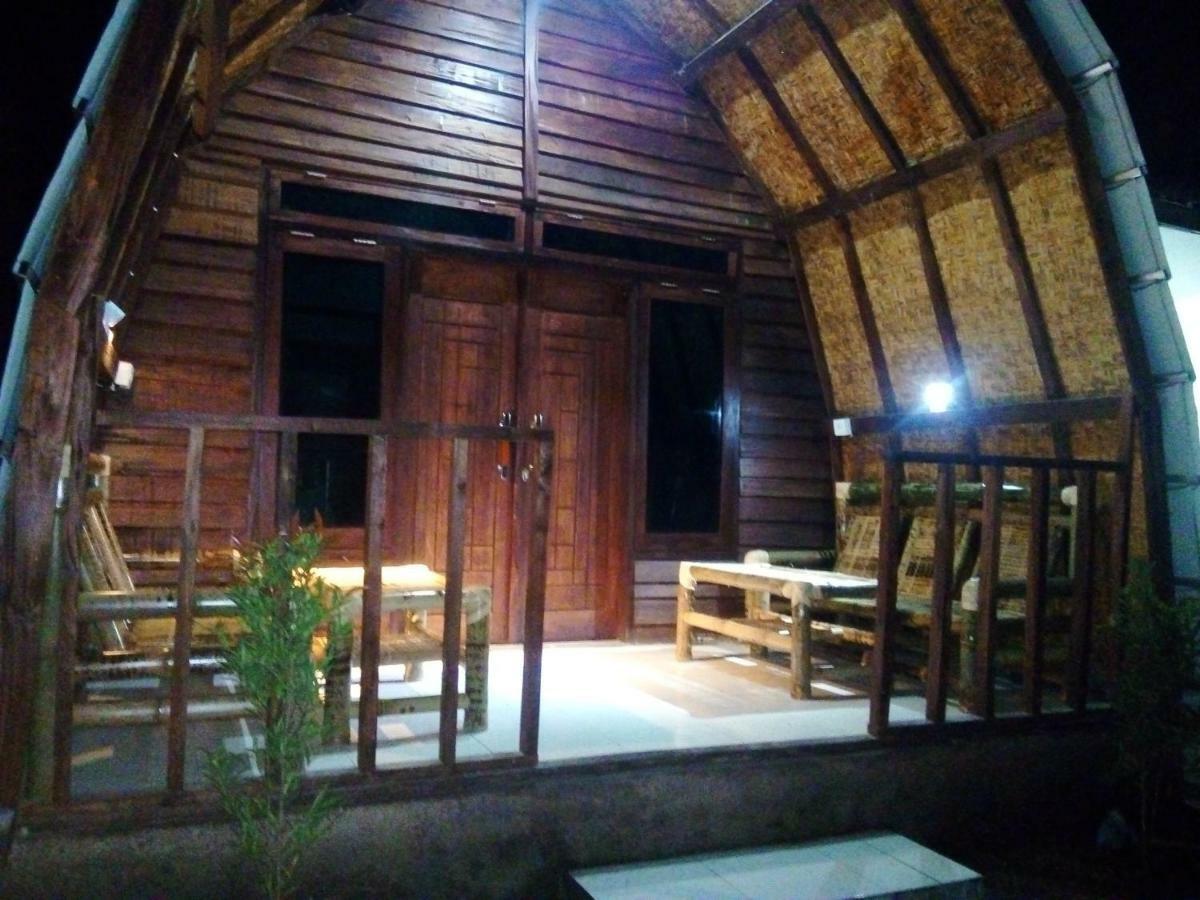 Bale Hostel Kuta (Lombok) Exterior foto