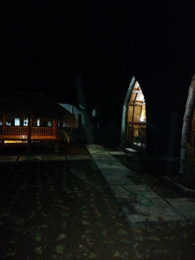 Bale Hostel Kuta (Lombok) Exterior foto